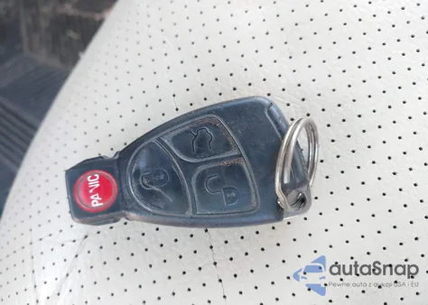 2006 Mercedes-Benz C 350 Luxury 4Matic из США, поврежденный, VIN WDBRF87H86F752663